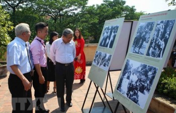 Exhibition marks Ha Noi’s liberation celebrations in 1954