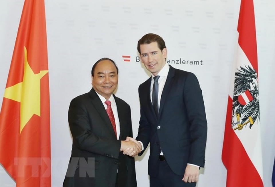 vietnamese pm holds talks with austrian chancellor
