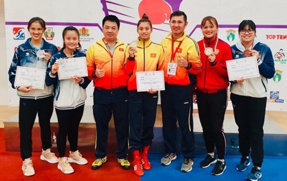 vietnamese boxer wins gold at intl tournament in bulgaria