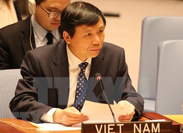 vietnam calls for solution to humanitarian crisis in syria