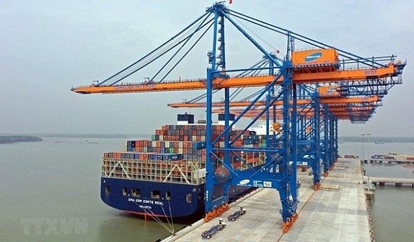Cargo through seaports rose 3 percent in four months