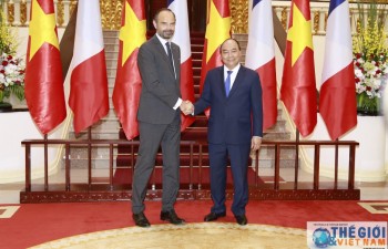 French Prime Minister concludes Vietnam visit