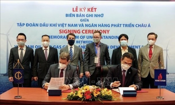 ADB, PetroVietnam team up to promote green energy development in Viet Nam