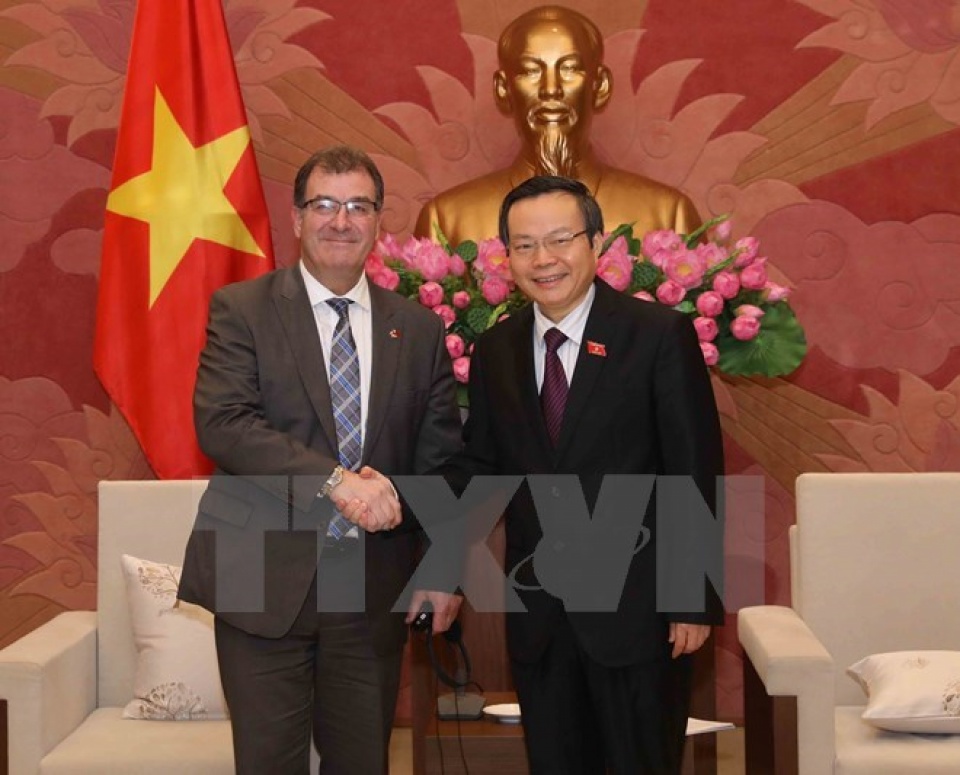 vietnam canada forge legislative ties