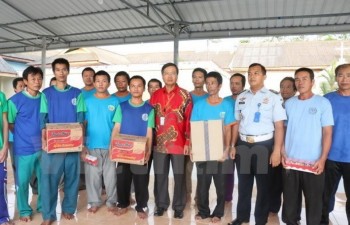 Embassy protects legitimate rights of Vietnamese fishermen seized in Indonesia