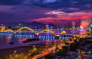 Da Nang lures tourists on New Year 2018 holiday with diverse activities