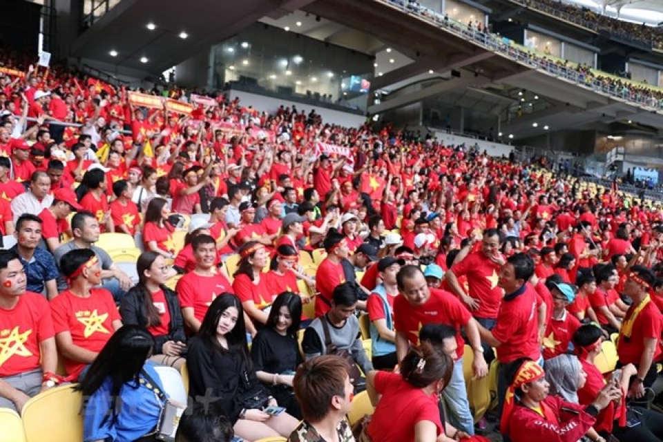 aff cup vietnam airlines increases over 3700 seats for football fans
