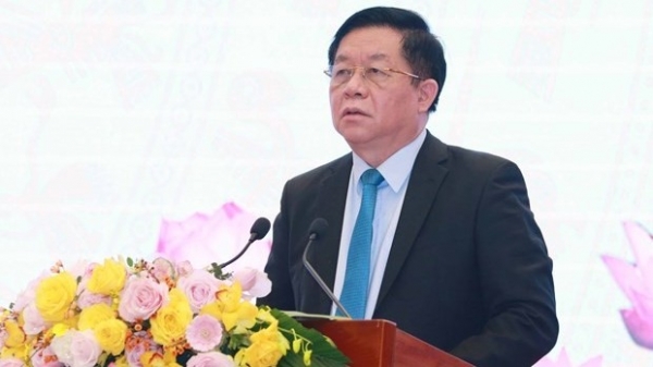 Mindset in external information service needs reform: official
