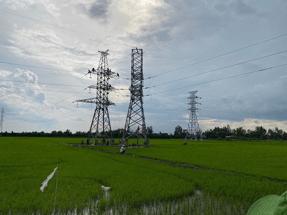 The 110kV transmission line is expected to boost the socioeconomic growth of Chau Doc and neighboring districts