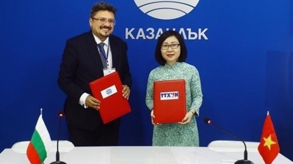 Vietnamese, Bulgarian news agencies ink cooperation agreement