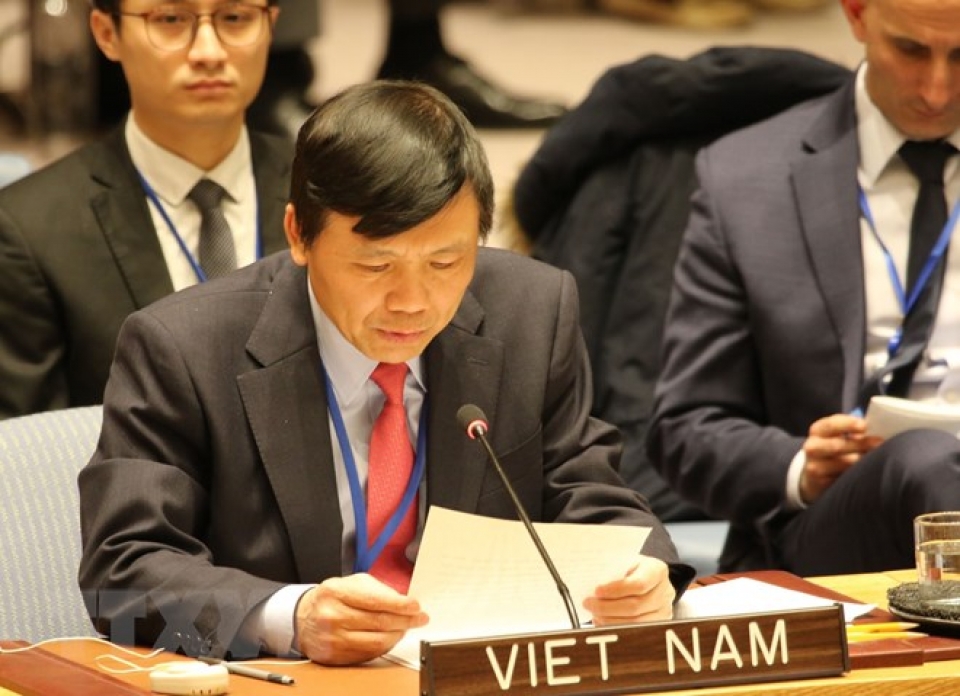 vietnam calls for compliance to resolutions on middle east issue