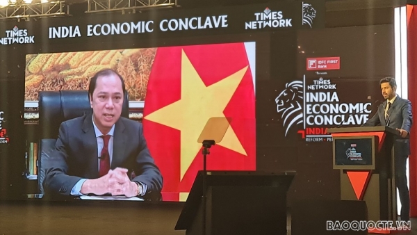 Deputy Foreign Minister Nguyen Quoc Dung attends 2021 India Economic Conclave