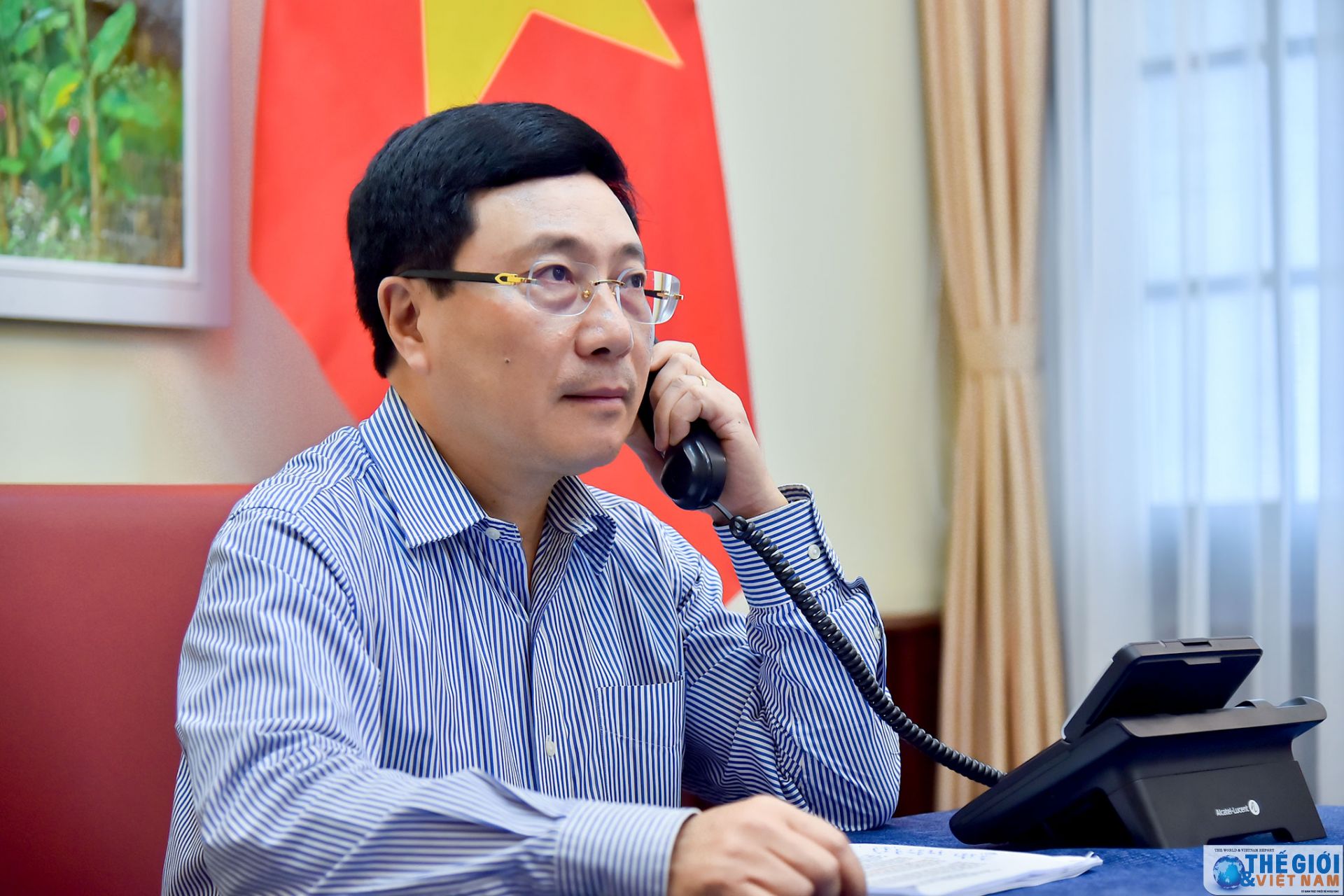 vietnam russia discuss bilateral multilatereral cooperation over phone