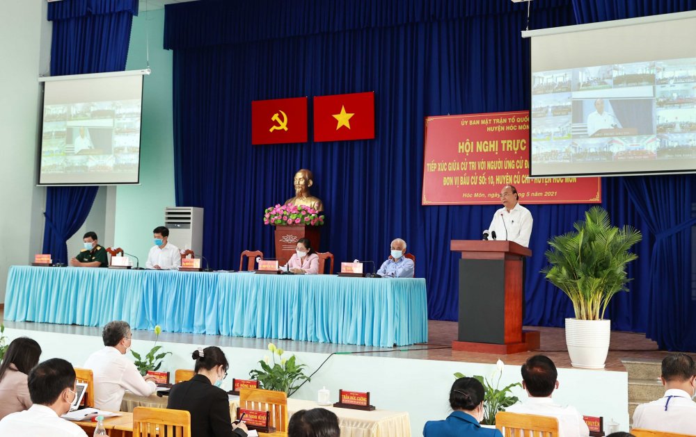 State President meets with Ho Chi Minh City’s voters