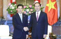 vietnam eyes export boost through chinese border