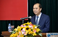 foreign minister pham binh minh presents appointment decision to new deputy foreign minister