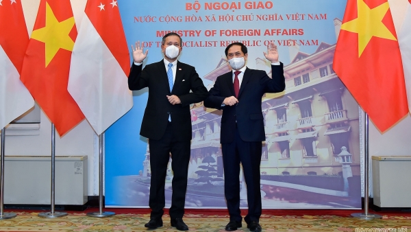Viet Nam-Singapore to work towards bilateral agreement on digital economy