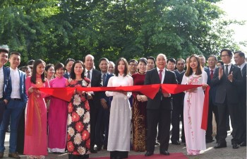 PM cuts ribbon to inaugurate new embassy headquarters in Netherlands