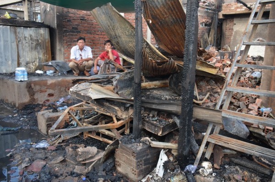 normal life returns to vietnamese cambodians affected by blaze