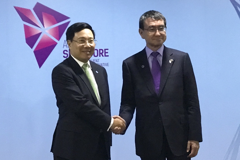 vietnamese deputy pm meets with top diplomats of japan iran