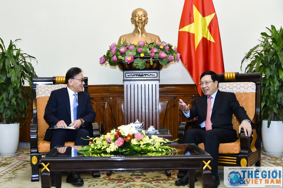 deputy pm receives vns honorary consul general in rok