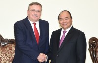 hungary willing to share e government building experience with vn