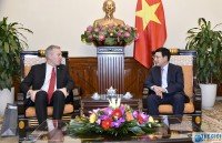 pm nguyen xuan phuc meets president trump in ha noi