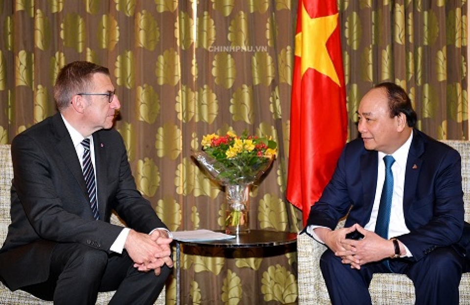 pm meets former belgian foreign minister