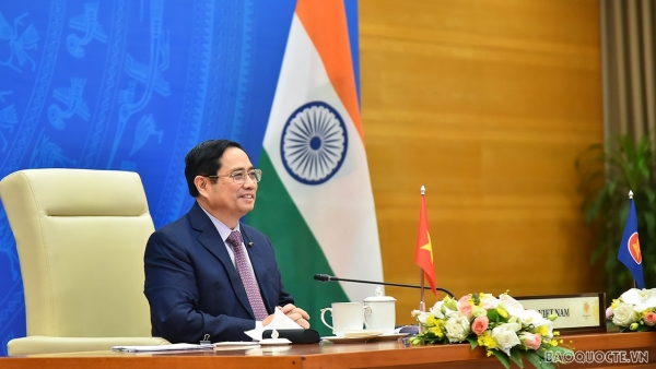 Prime Minister urges India to continue supporting ASEAN efforts toward East Sea stability
