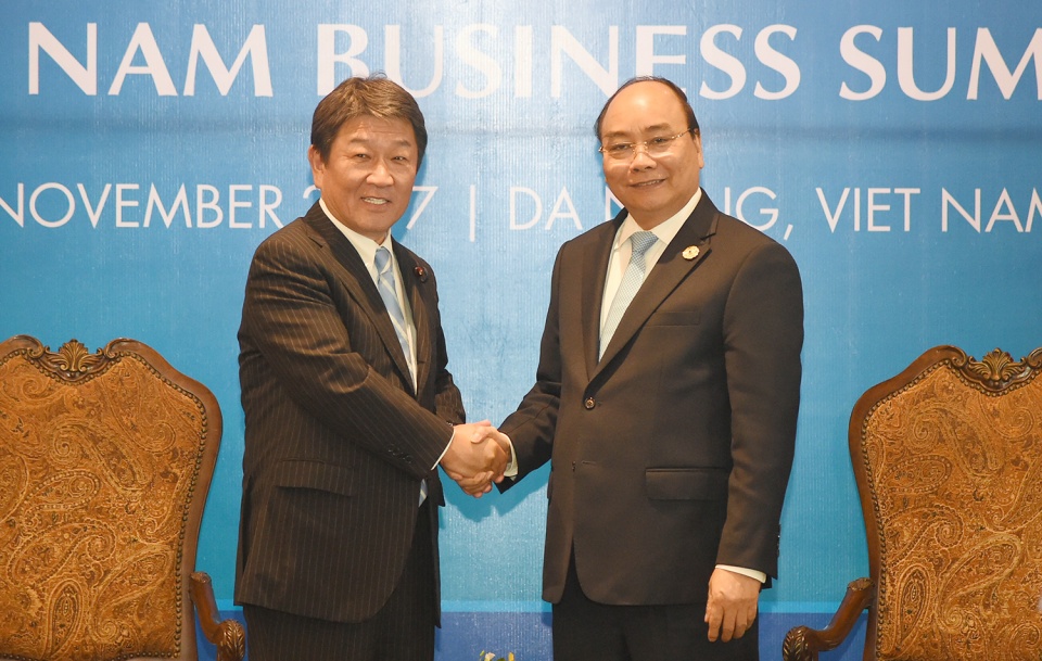 apec 2017 pm hosts japanese minister of economic revitalisation