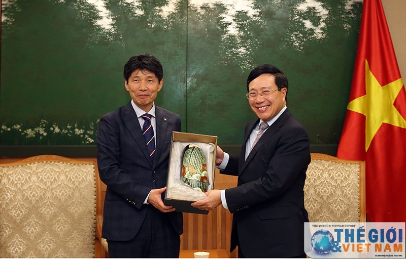 deputy pm welcomes governor of japans gunma prefecture