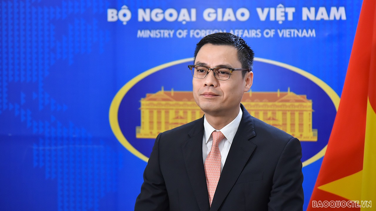 Trả lời phỏng vấn báo chí, Thứ trưởng Ngoại giao Đặng Hoàng Giang nhấn mạnh, Việt Nam là nước chủ chốt xây dựng tầm nhìn APEC 2040 và đang tích cực tham gia xây dựng Kế hoạch triển khai hiệu quả tầm nhìn này. (Ảnh: Tuấn Anh)