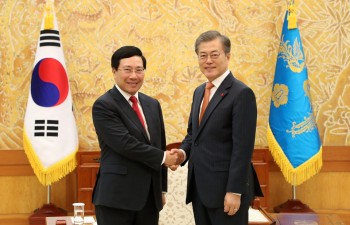 Deputy PM Minh meets with RoK leaders, businesses