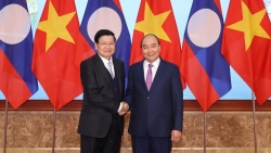 Vietnamese, Lao PMs co-chair 43rd Inter-governmental Committee Meeting